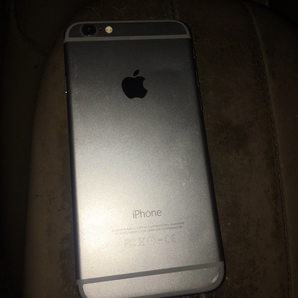 iPhone 6 - Picture 3 of 4